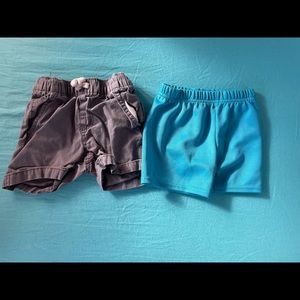 2 pairs of shorts